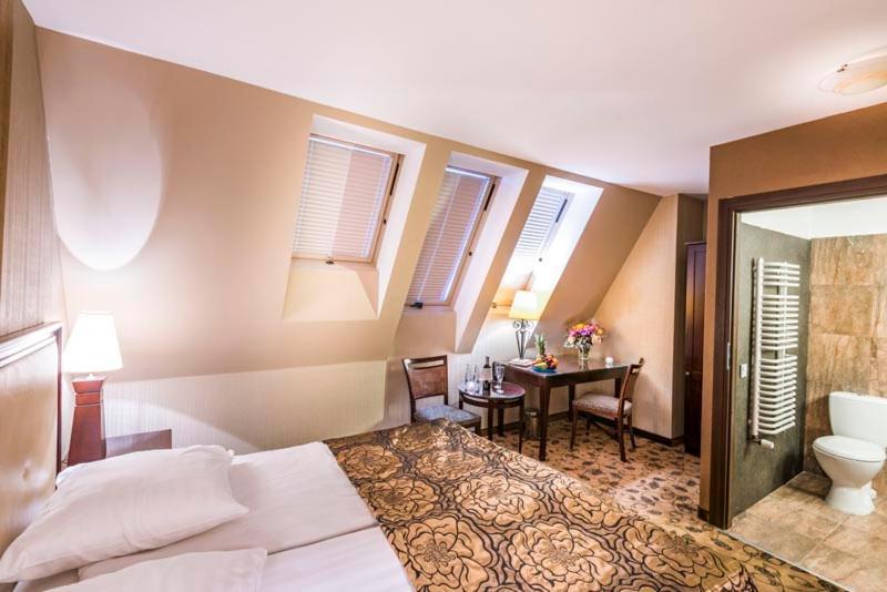 Great Polonia Krakow Kazimierz Aparthotel Ngoại thất bức ảnh