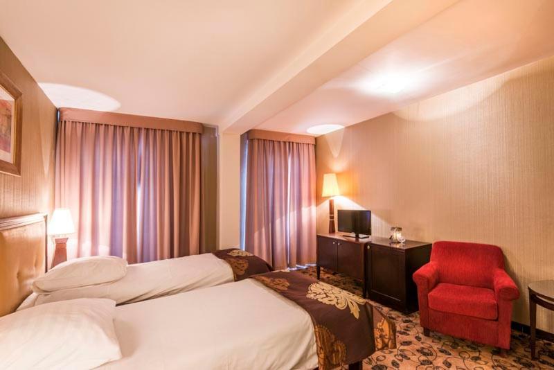 Great Polonia Krakow Kazimierz Aparthotel Ngoại thất bức ảnh