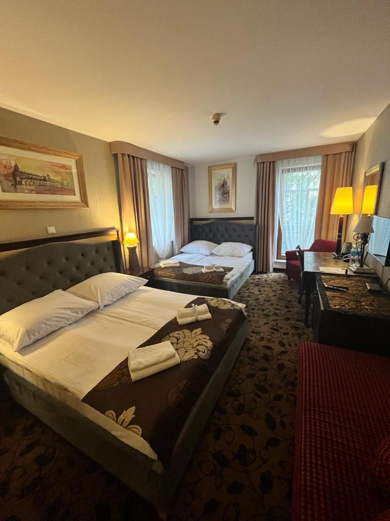 Great Polonia Krakow Kazimierz Aparthotel Ngoại thất bức ảnh